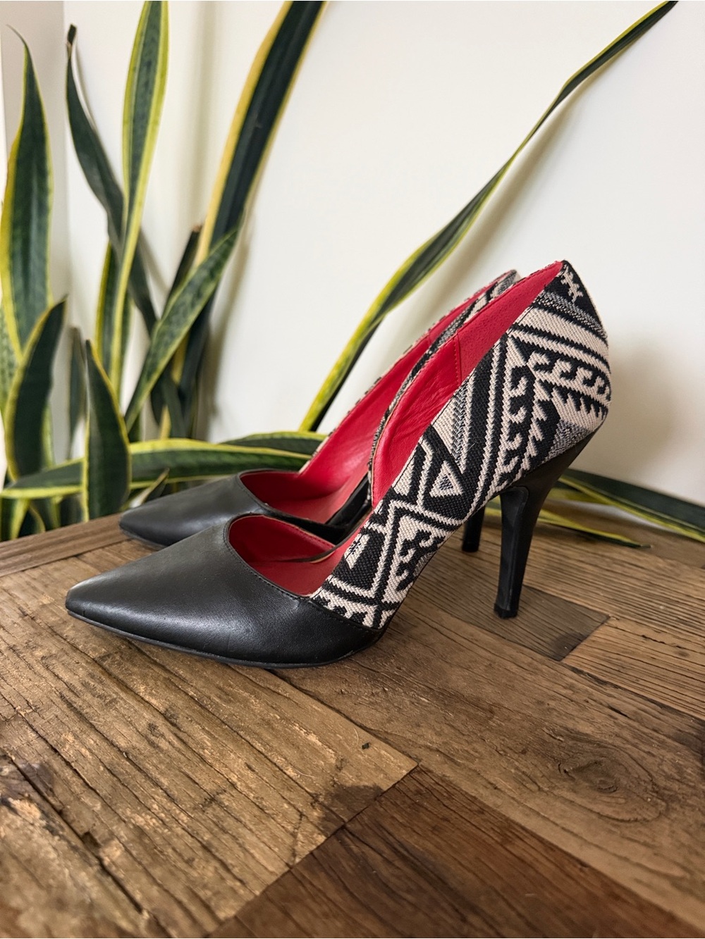 Chinese Laundry Geometric Pointed-Toe Heels in Black & White